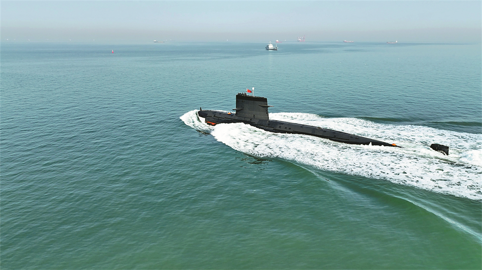 军营观察丨聆听潜艇“心跳”的日日夜夜